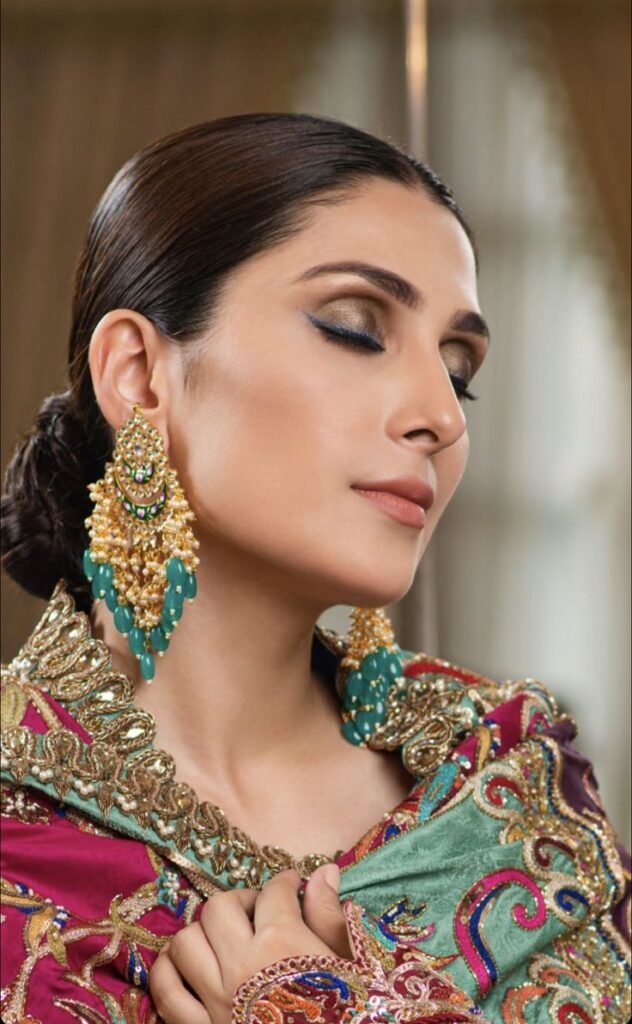 Ayeza Khan